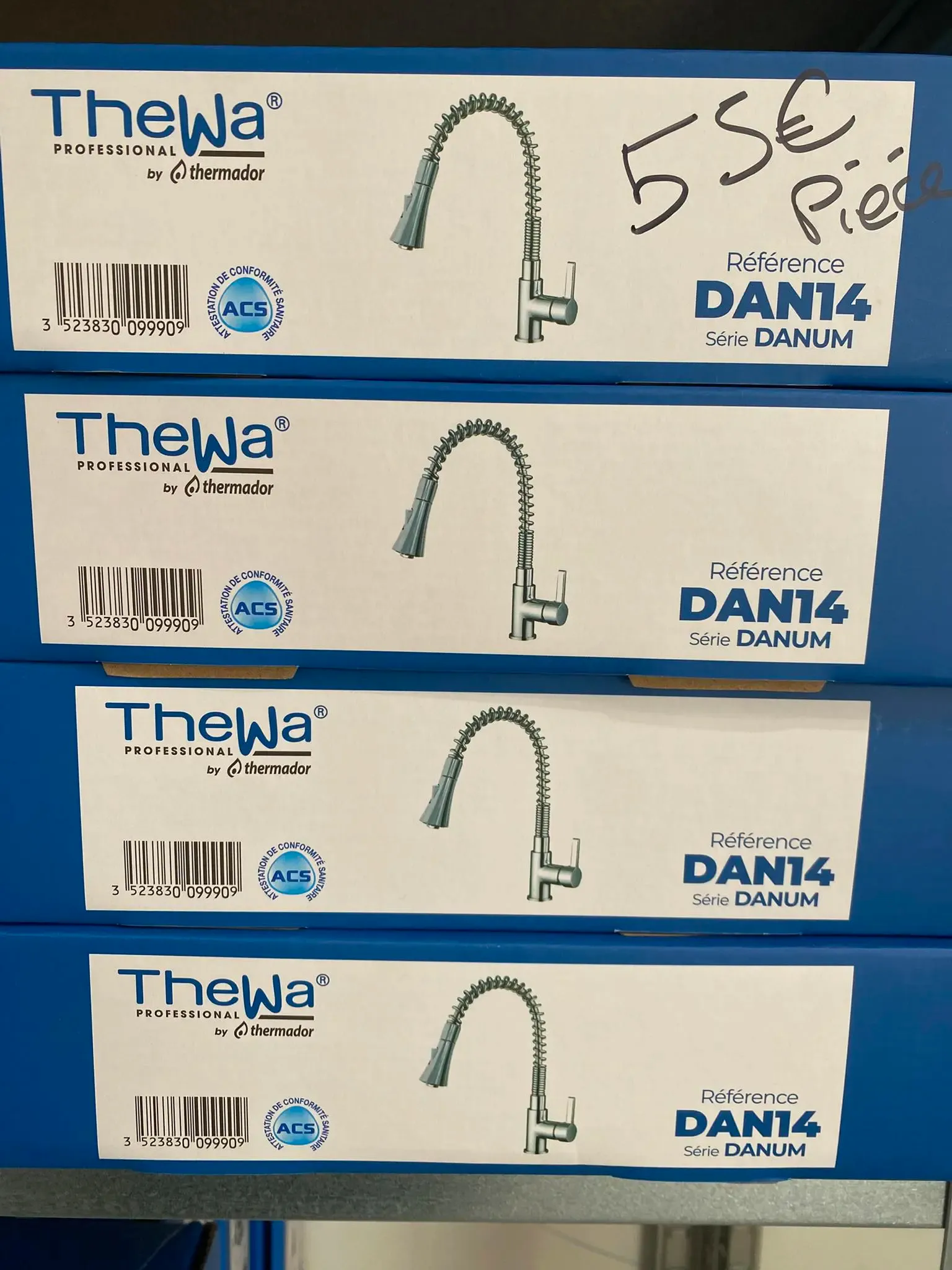 robinet_evier_flexible_chrome